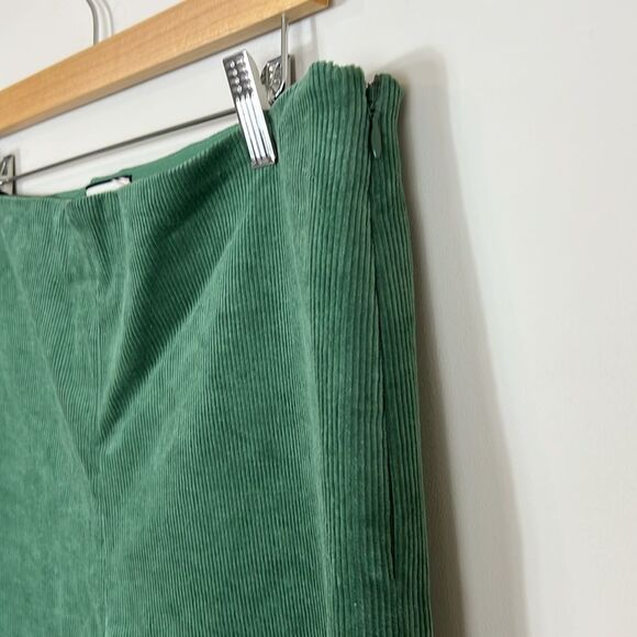 Tuckernuck Green Corduroy Ashford Pants Size XL - Picture 5 of 12